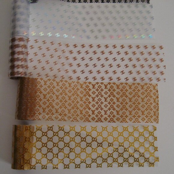 Gold Nail Foils w/Applicator - Picture 5 of 6